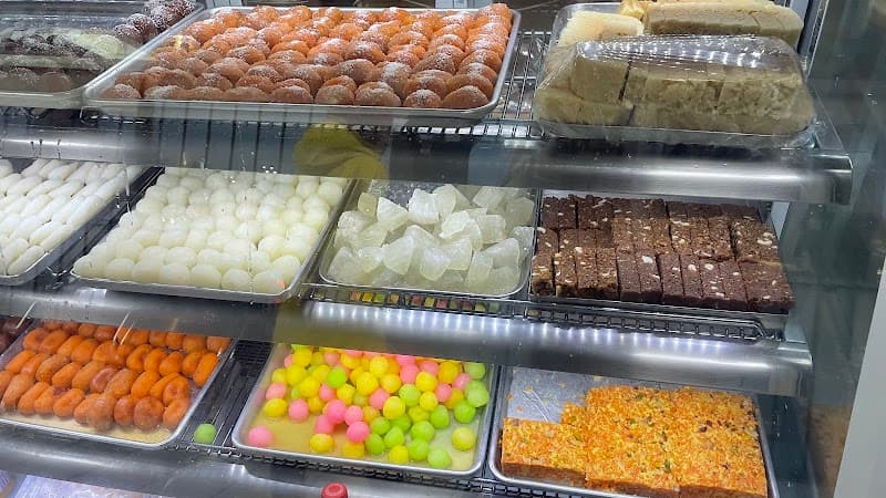 Pak Punjab Sweets & Samosa House in Surrey