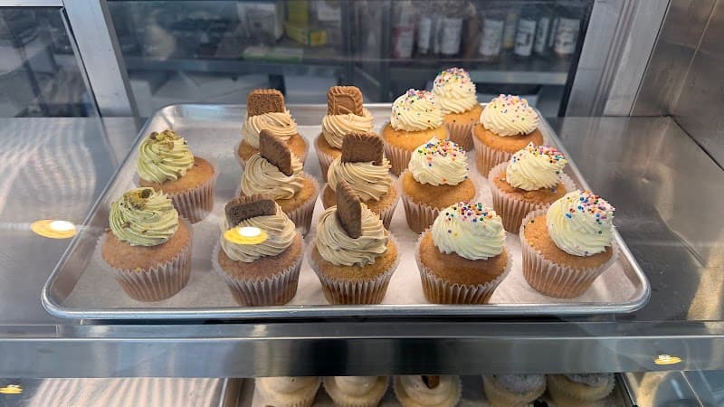 Minute Bakery in Surrey