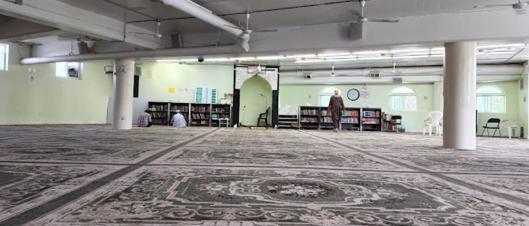 Jamia Masjid mosque in Chicago, IL