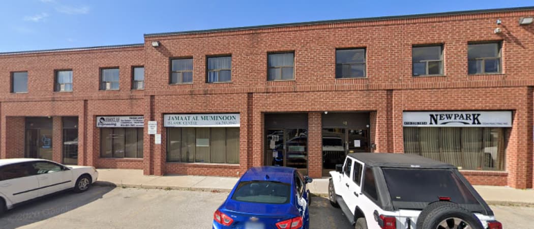 Jamaat Al Muminoon Islamic Centre mosque in Etobicoke, ON