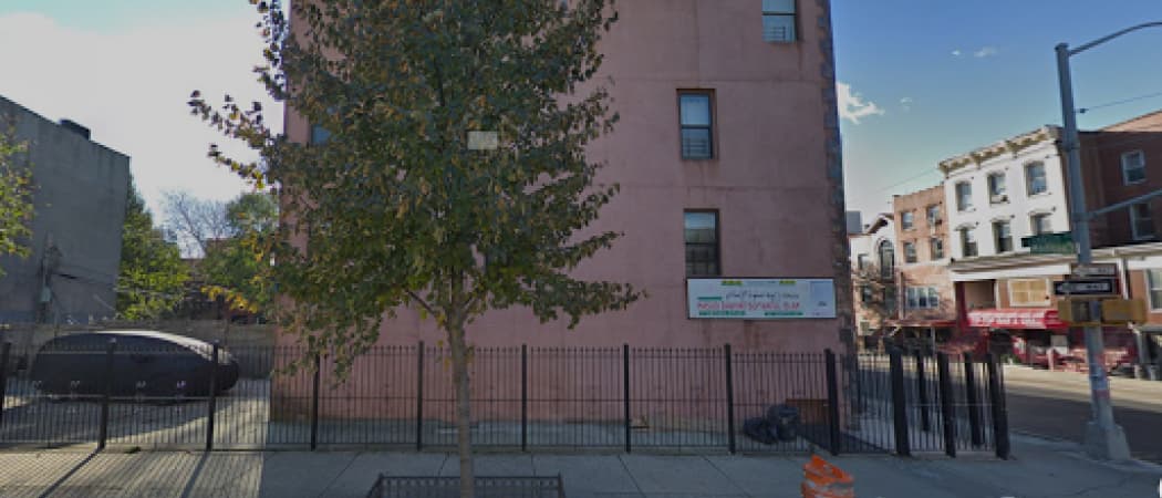 Masjid Zawiyat Sof'Watul Islam mosque in Brooklyn, NY