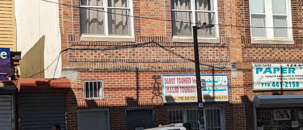 Dar ut Touheed mosque in Richmond Hill, NY