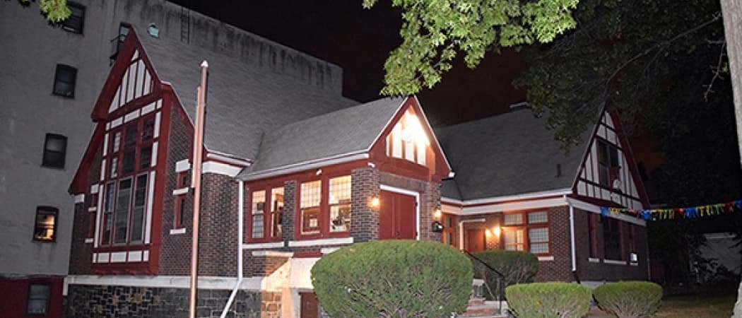 Al Ghadeer Benevolent Foundation mosque in North Bergen, NJ