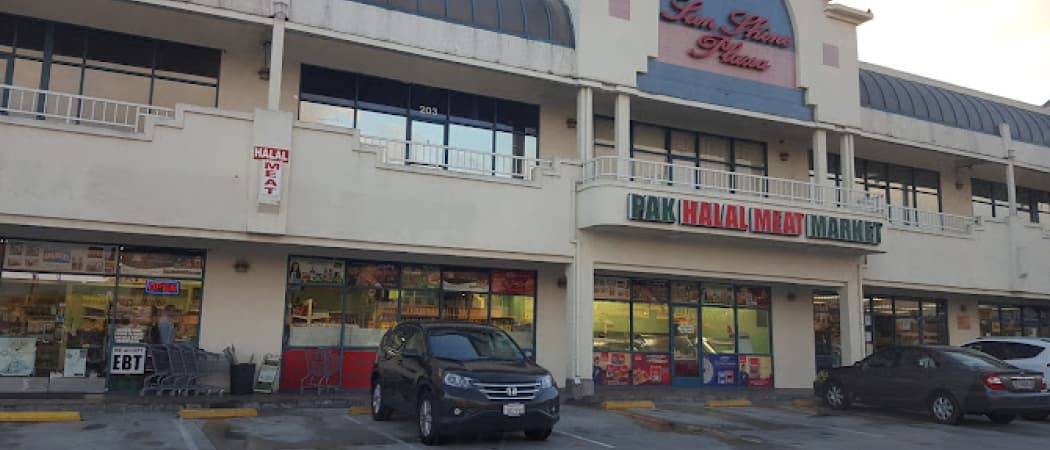 Pak Halal Market & Kitchen