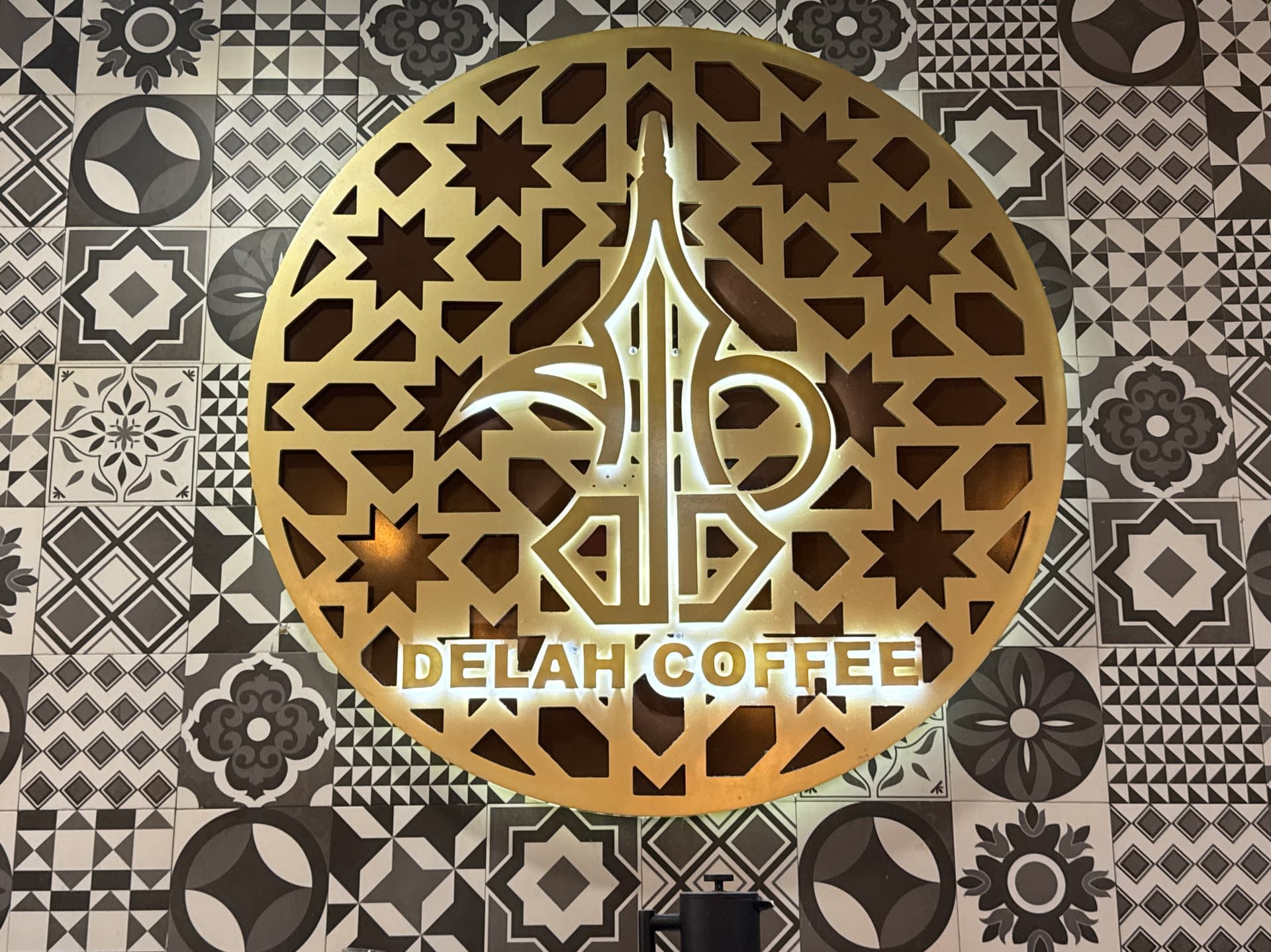Delah Coffee House photo 1