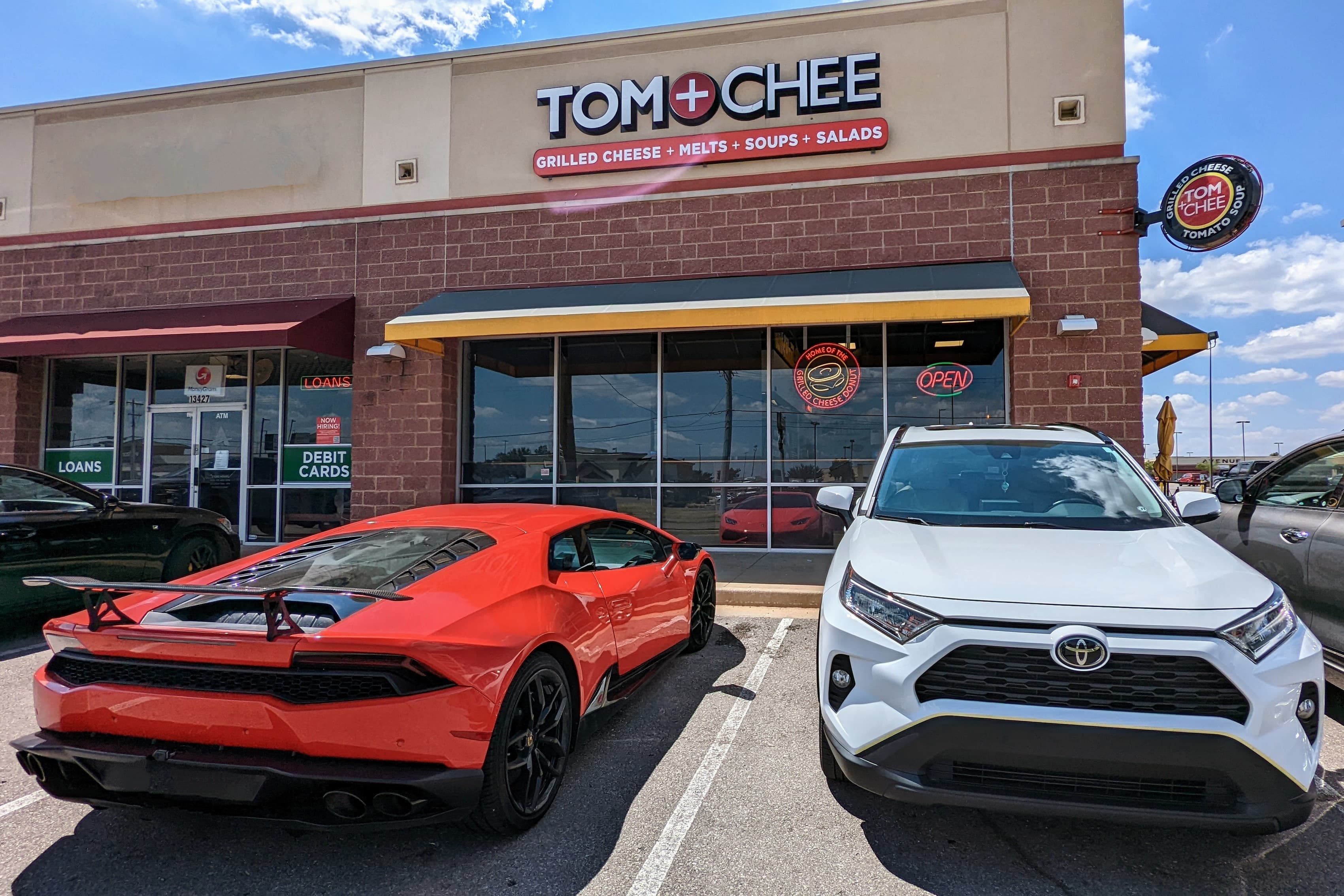 Photo of Tom & Chee