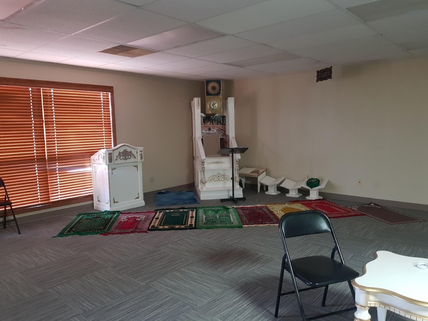 Faizan e Madinah Islamic Center mosque in Bloomington, IL