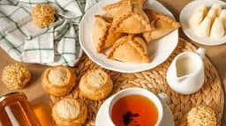 Tatar Tea & Pastries