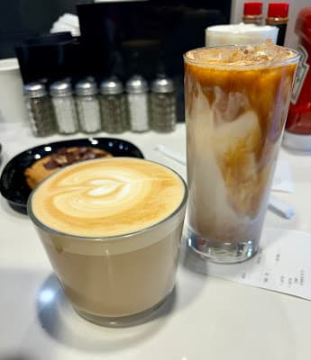 Cortado Café in Alexandria
