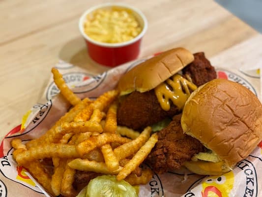 Dave's Hot Chicken in Orland Park