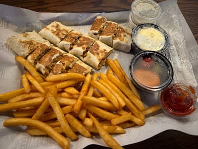 Hommies Shawarma in Burbank