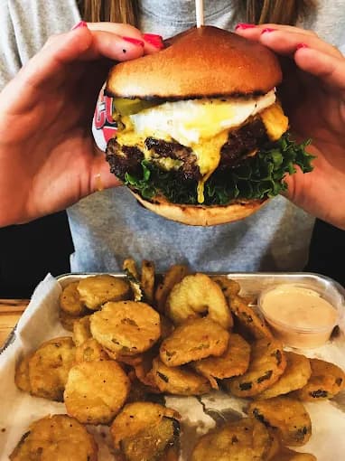 Basic Burger in Washington