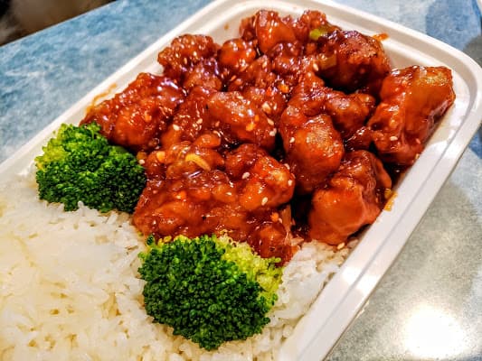 No Pork Halal Kitchen in Brooklyn