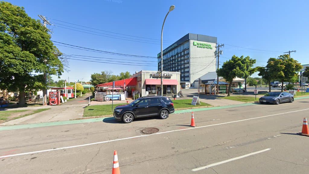 Hot & Spicy Mobile Halaal Foods in Niagara Falls
