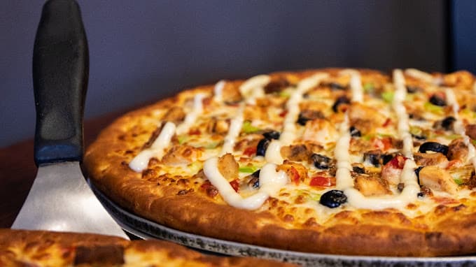 Pizza Track in Willowbrook