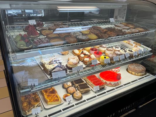 Doré French Bakery & Café