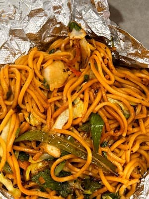 Everest Momo
