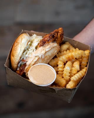 Hot Chikn Kitchn