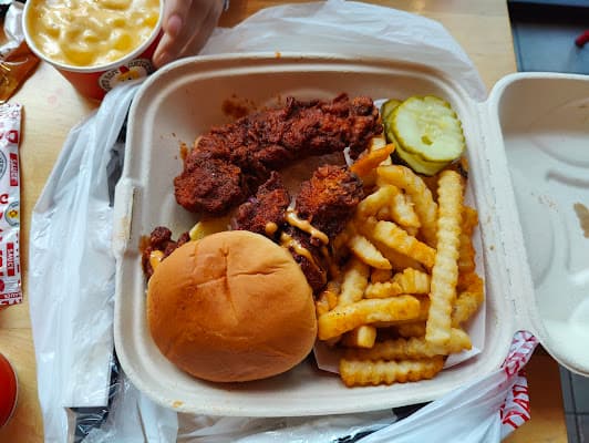 Dave's Hot Chicken in New York