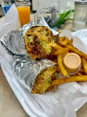 Gedi Grill in Hopkins
