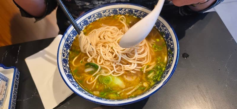 JWD Lamian Noodle Bar 金味德拉面 in City of London