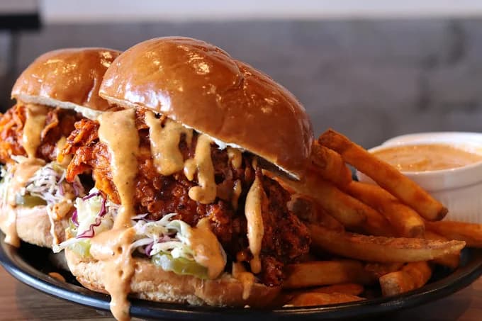 Stark's Hot Chicken in Los Angeles