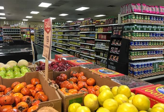 Sara's Market & Bakery