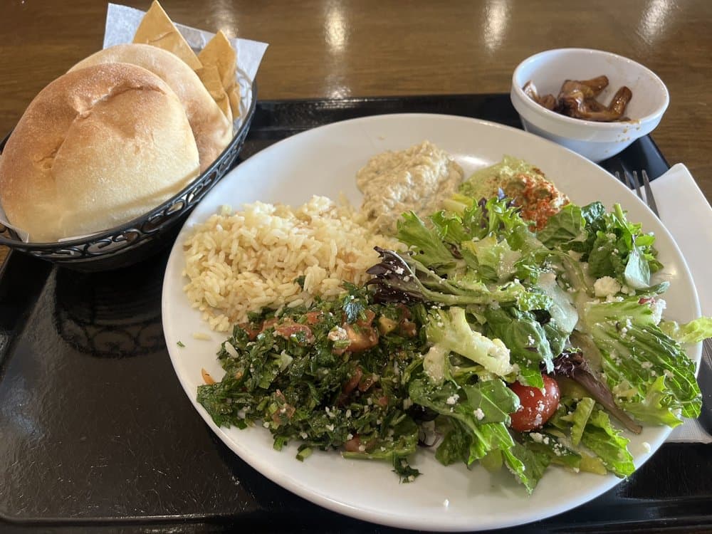 Andalous Mediterranean Grill in Arlington