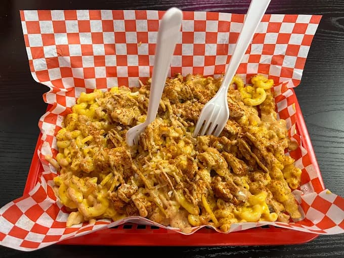 Habibi's Hot Chicken in Fontana