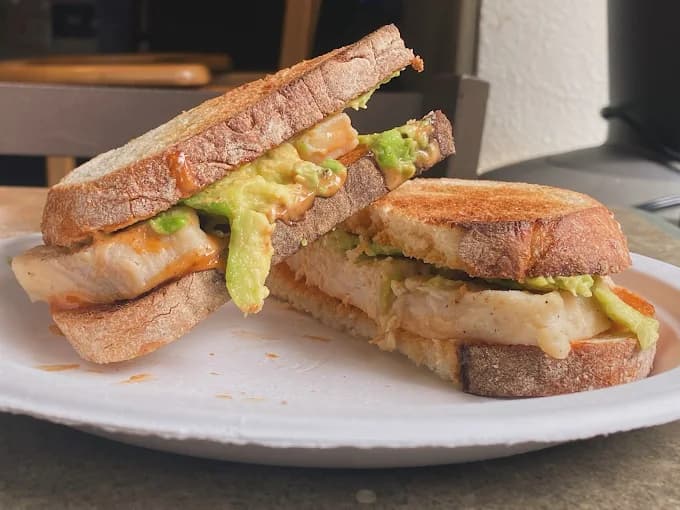 Pluto Organic Café