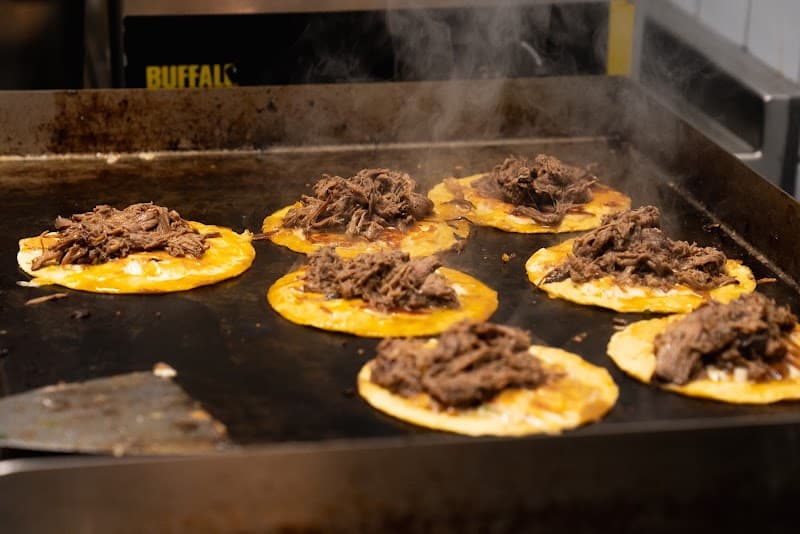 Dos Mas Tacos