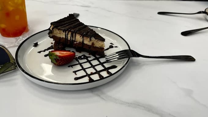2D Café & Eatery