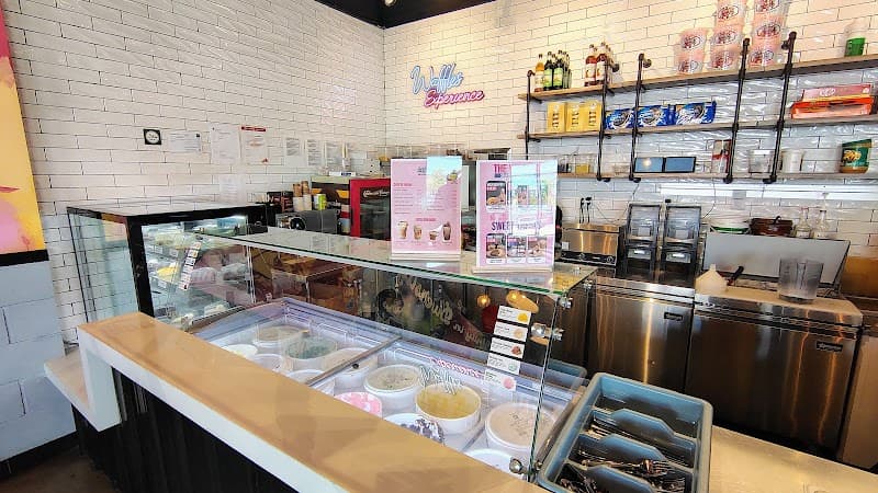 Holy Shakes Café