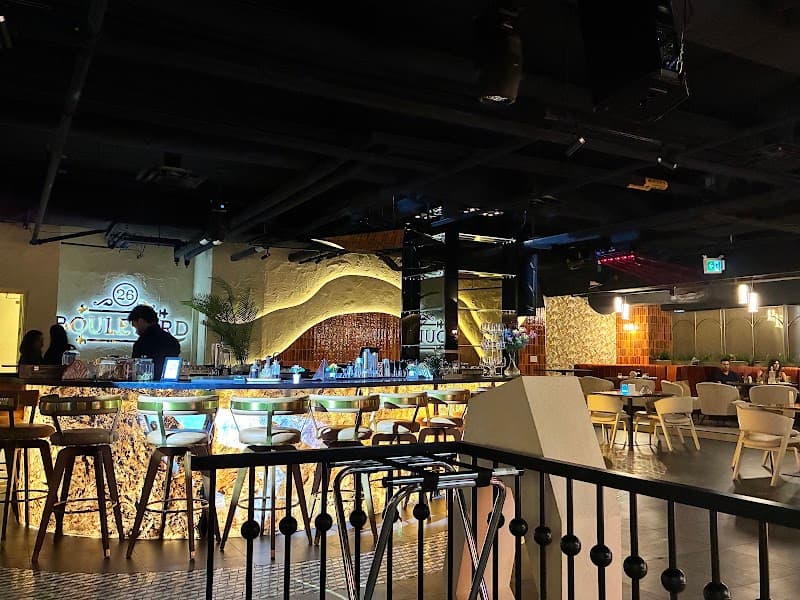 26 Boulevard Bar & Lounge