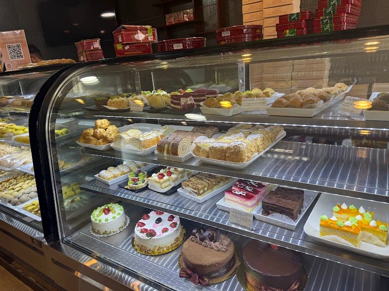 Haleh Pastry & Café