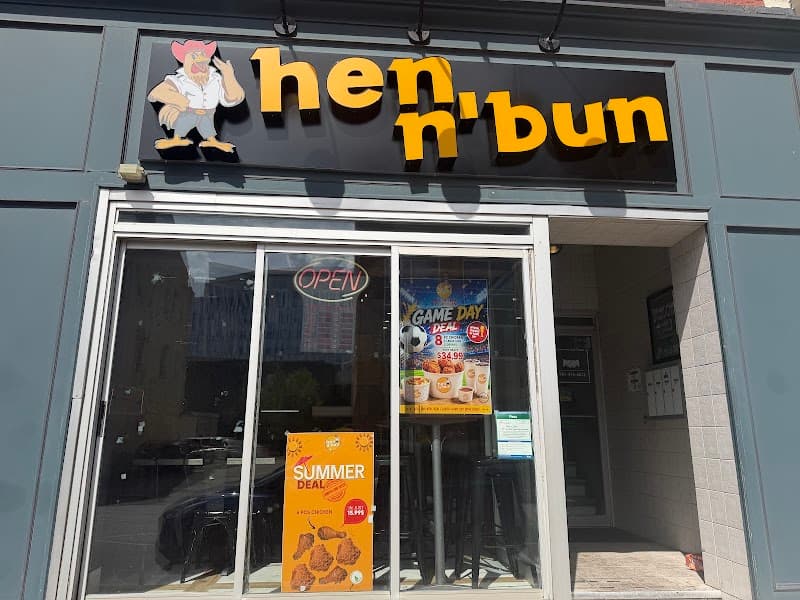 Hen n' Bun