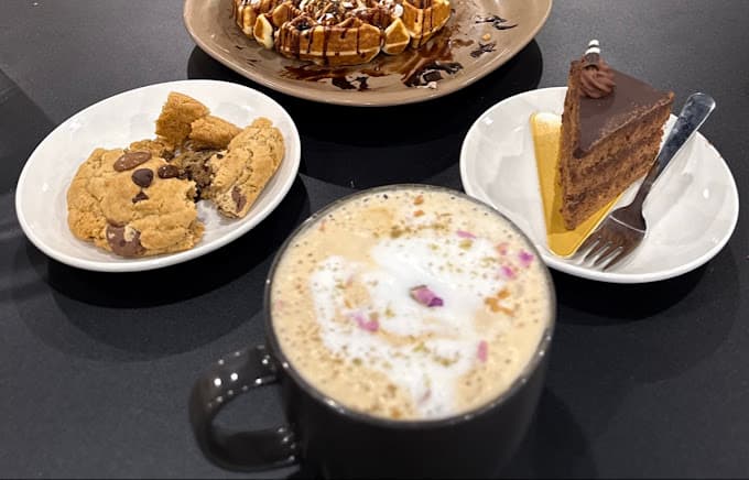 Nomad Café