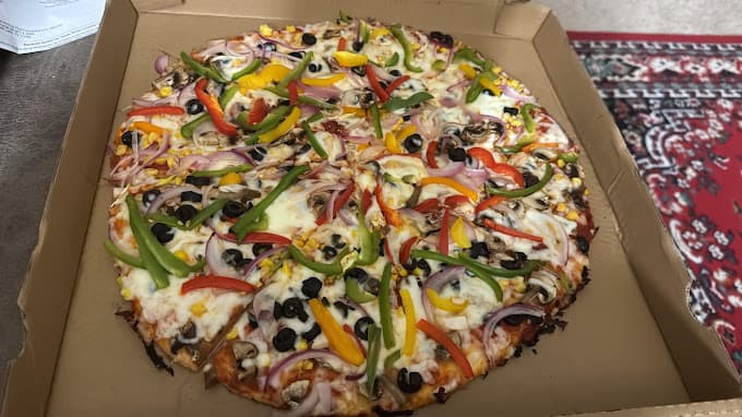 Inaayas Pizza
