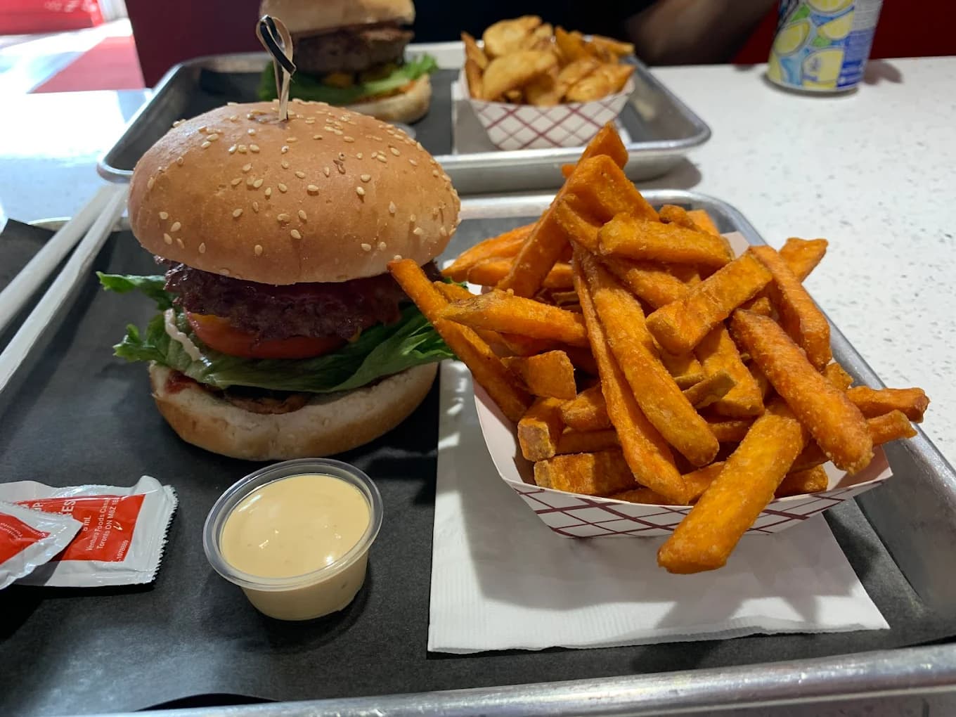 Photo of 6ix Burgers