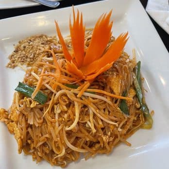 Tee Ruk Thai