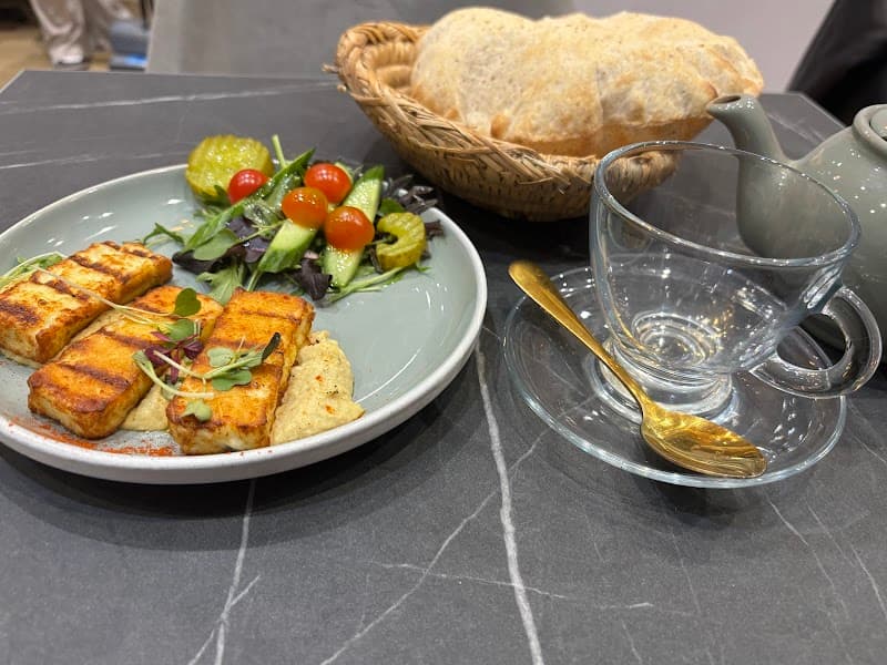 Cous Cous Café