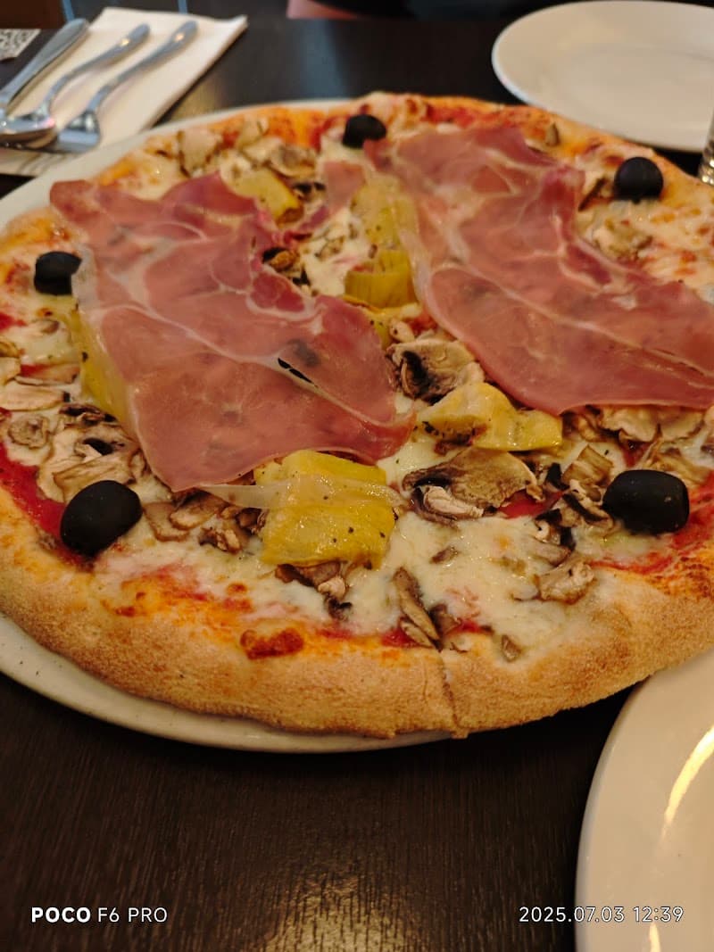 Regina Pizza