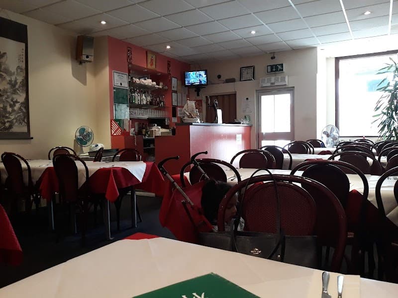 Yen Lin in Ilford