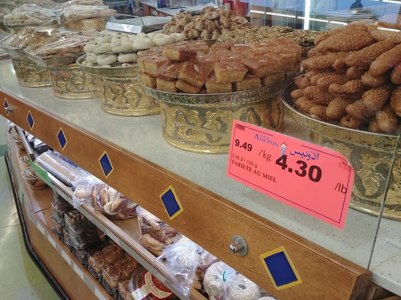 Marché Adonis in Roxboro