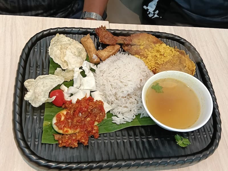 Streats Hong Kong Café