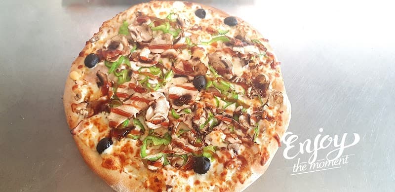 Triolo Pizza mosque in Villeneuve-d'Ascq, Hauts-de-France