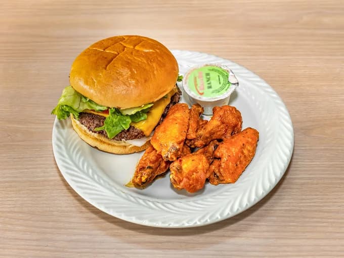 Marietta Wings & More