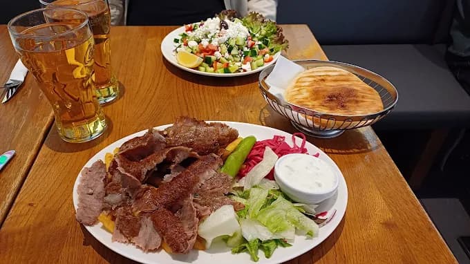 Türkis Hötteldorf in Wien