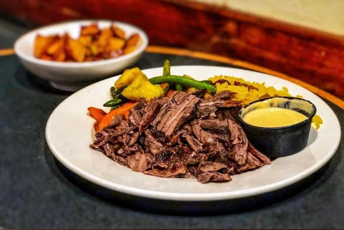 Kabab Je Rottiserie & Grille in Matthews
