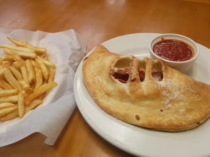 Pino's Pizza in Emporia